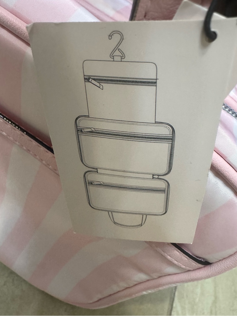 VICTORIA'S SECRET Travel Hanging Toiletry Bag - Picture 5 of 13